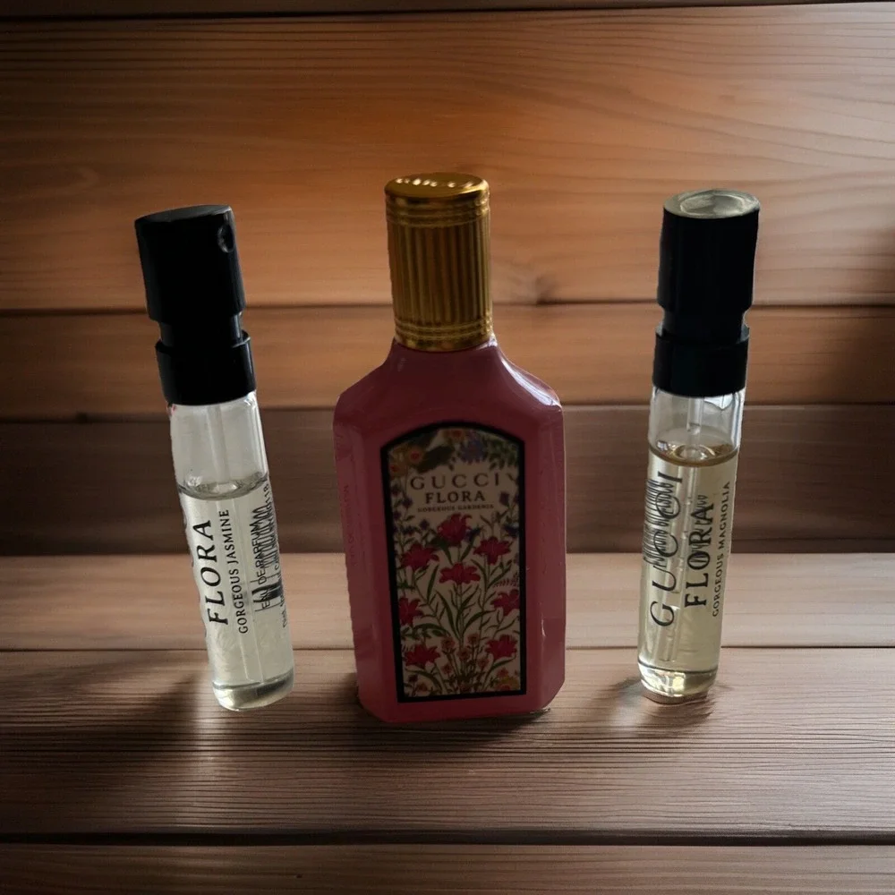 GUCCI Flora Gorgeous Gardenia EDP Mini Splash 0.16 fl.oz  PLUS 2 Samples - Picture 4 of 4